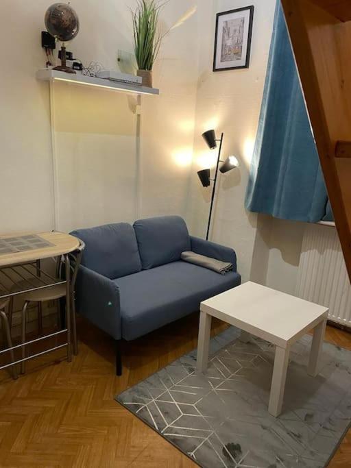 The Blue Apartment Лион Екстериор снимка